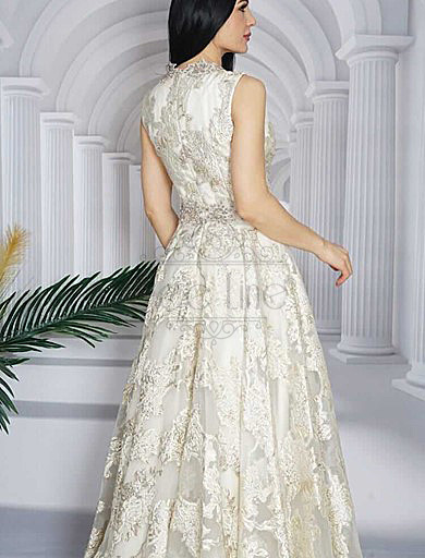 Decollete Long White Evening Dress